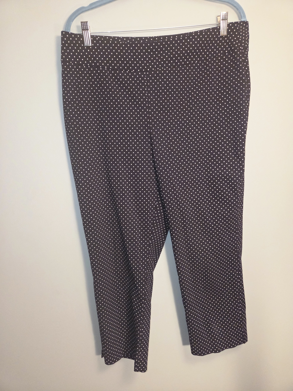Chico’s So Slimming Polka Dot Crop Pants Black White - Chico's Size 2 (US L/12).
